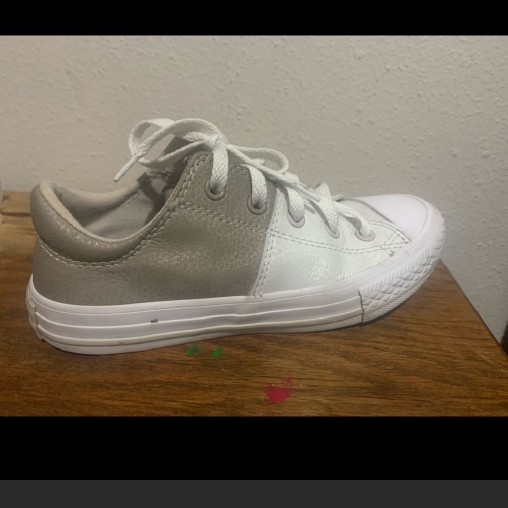 3 pairs of little girl converse! (Size 1)